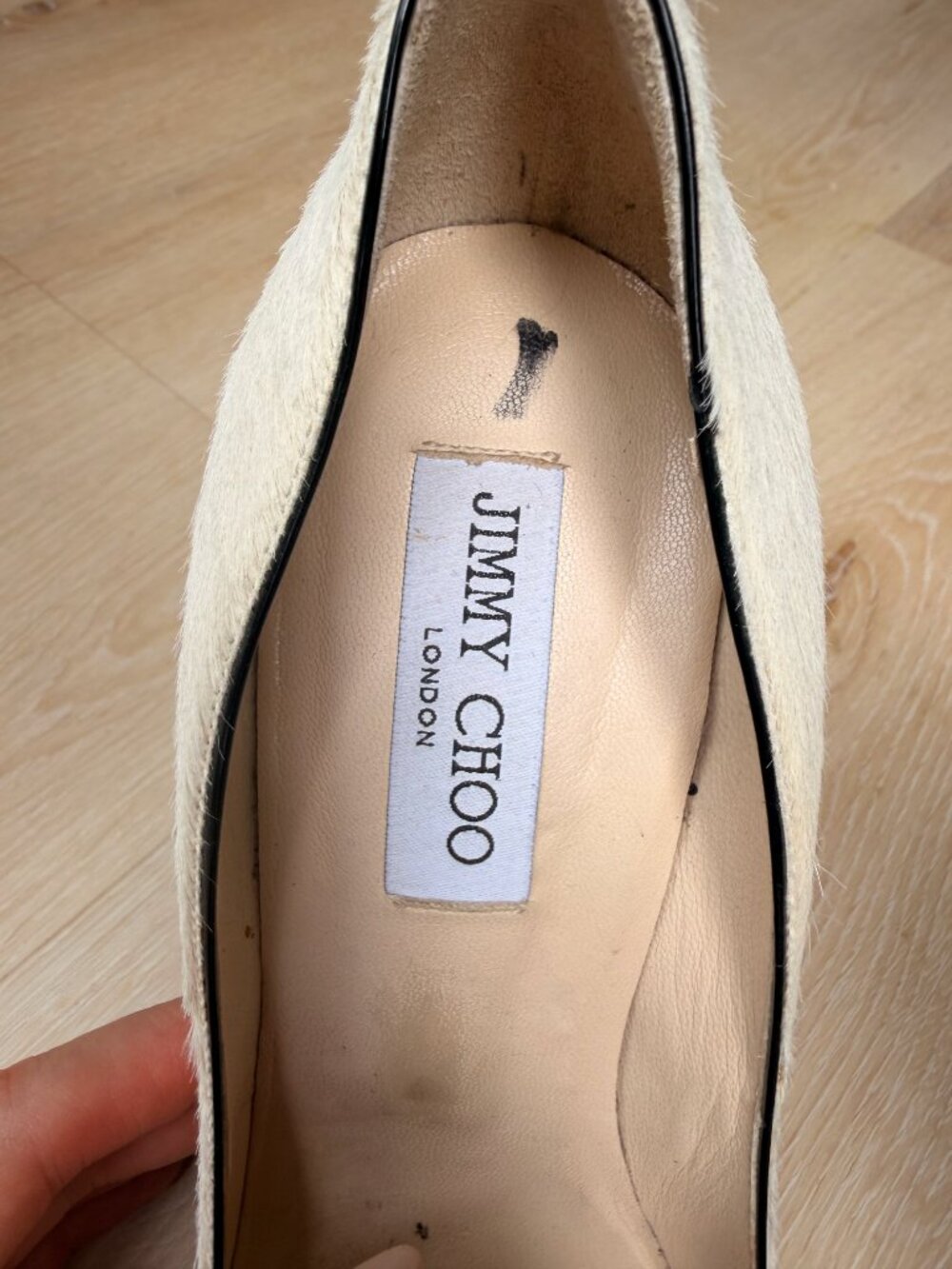 Jimmy Choo Ivory Calf Hair Pointed Stiletto Pumps 120mm Gold Heel Size 39 - Picture 4 of 10